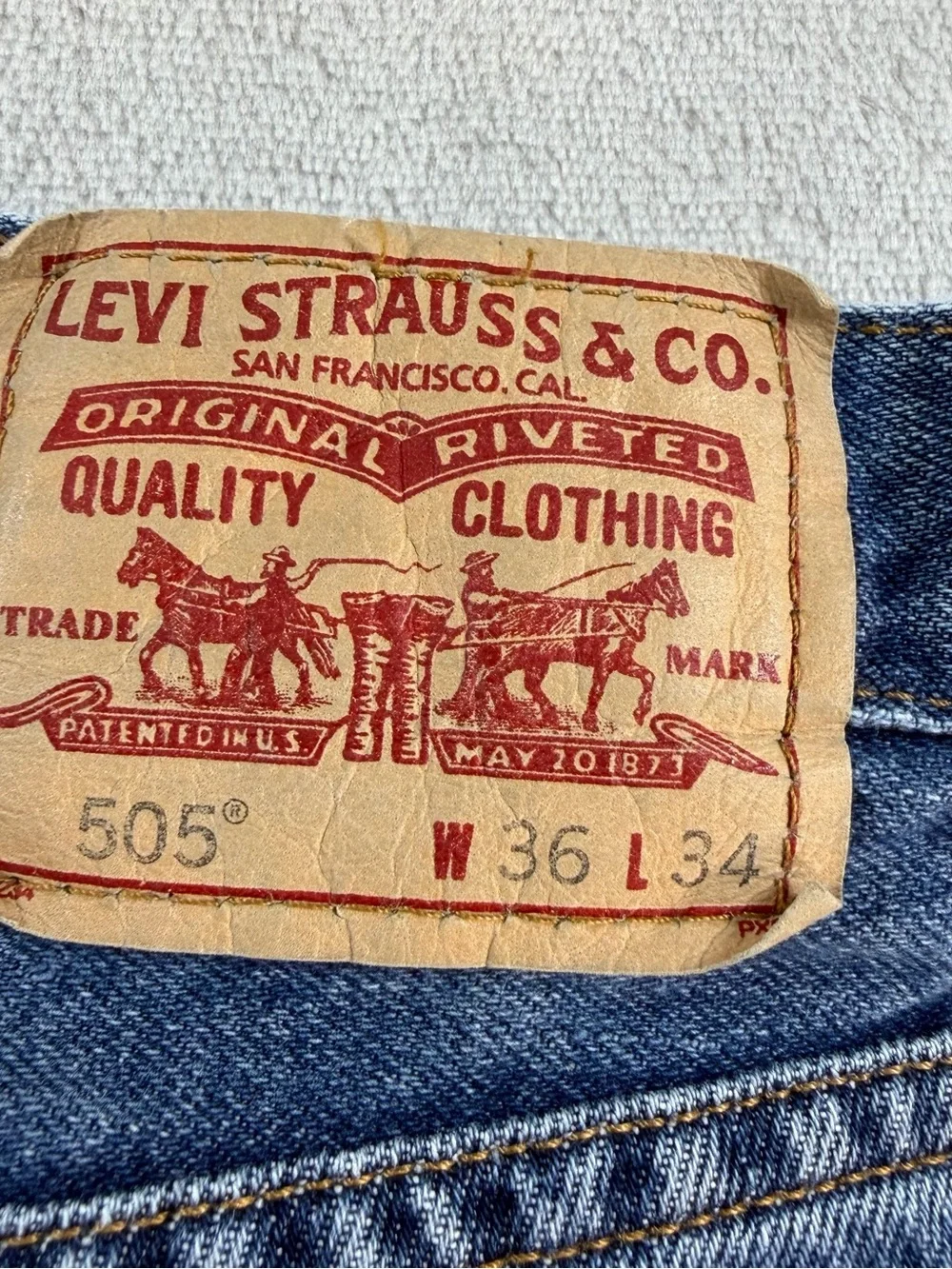 Levi's 505 Regular Fit Jeans Mens W36‎ L34 Blue Denim Straight Leg Zipper Fly